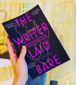 Can’t wait to get stuck into this one. And how cool is the cover design by @alissadinallo? Thanks to @venturapress__ and @leekofman for the copy. Diving in!

#thewriterlaidbare #writingcommunity #writinglife #writerslife #authorlife #bookstagram #booklove #writingadvice